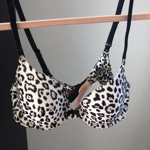 Victoria’s Secret Demi-Buste bra